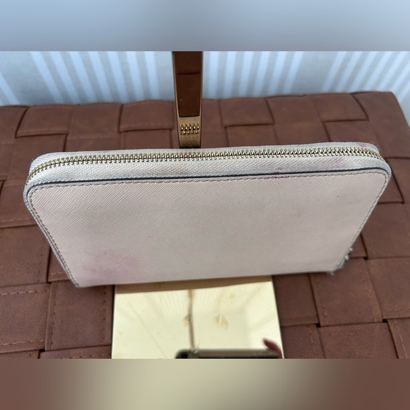 Henri Bendel West 57th Zip Around Continental Wallet Tan Beige Saffiano Leather - Picture 4 of 9